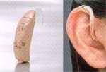 耳かけ形（耳の後ろに隠れるタイプ）